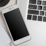 Qué mirar antes de comprar un celular o notebook sin pagar de más